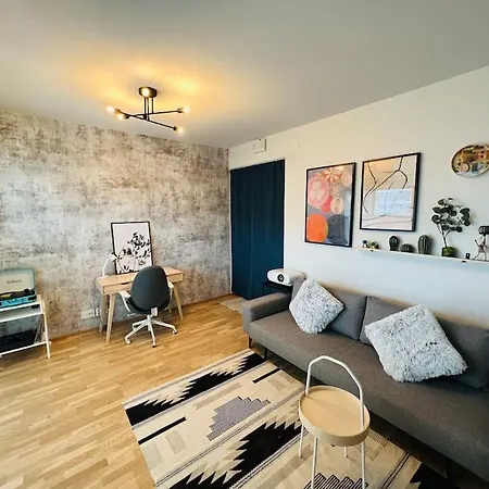 Apartment Brand New Modern Built-in Mall Of Tripla